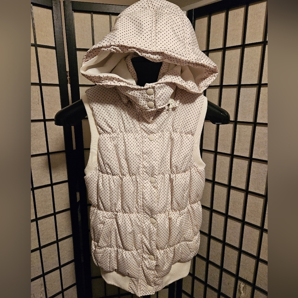 dELiA*s Puffer Vest-Cream and Black Polka Dot